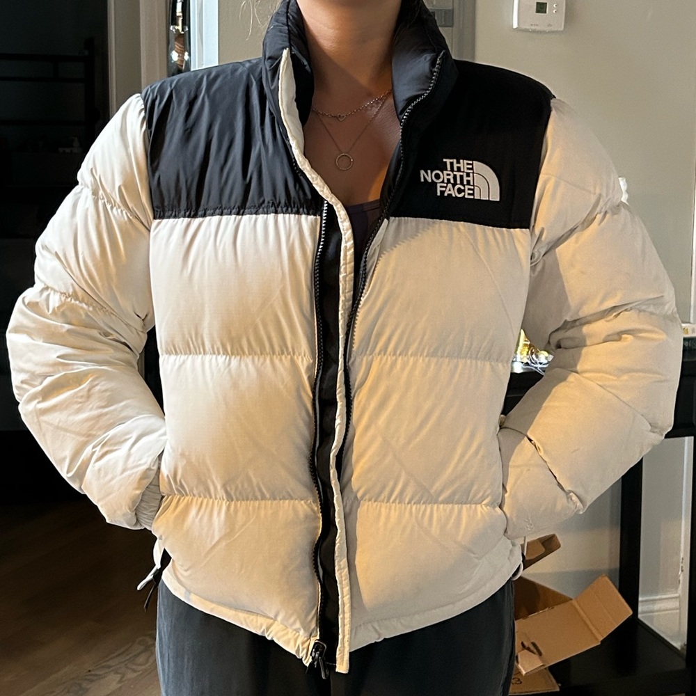 The North Face Women's Black and Cream Puffer Jacket